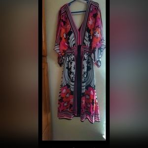 Flowy pattern dress size small